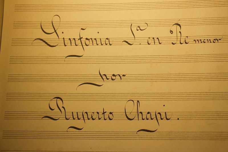 Partitura original dee la primera sinfonía de Ruperto Chapí