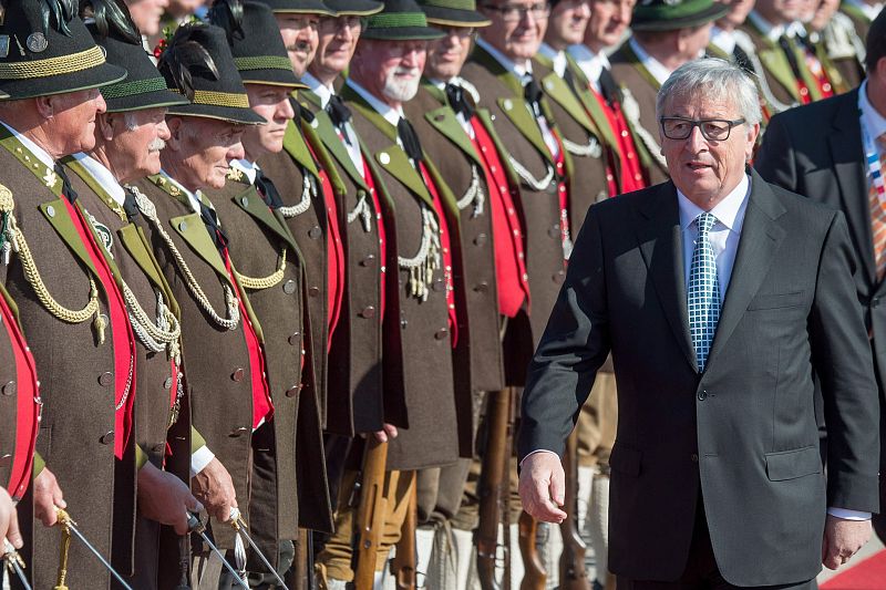 El presidente de la Comisión Europea, Jean Claude Juncker, a su llegada al aeropuerto de Múnich.