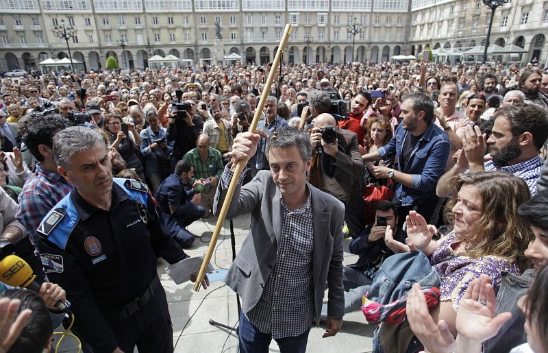 XULIO FERREIRO, PROCLAMADO ALCALDE DE A CORUÑA CON EL APOYO DE PSOE Y BNG