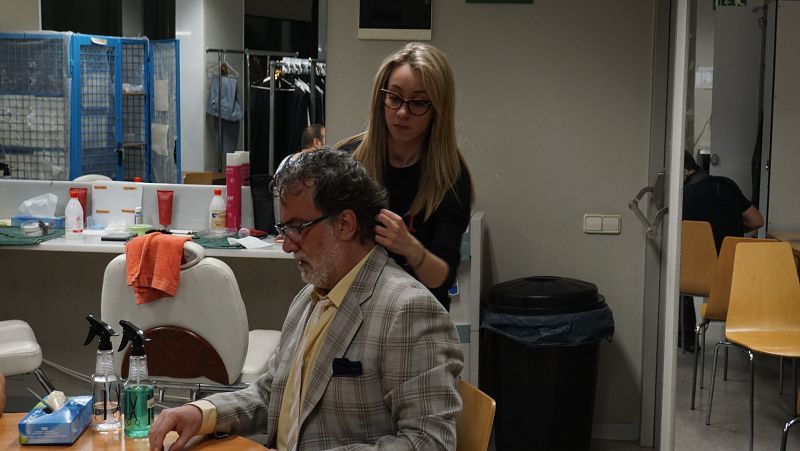 Camerino del Coro masculino, durante un descanso en la representación de 'Carmen'