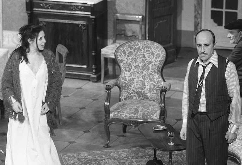 Los actores José Sazatornil y Concha Velasco protagonizan la obra de teatro "Filomena Maturano".