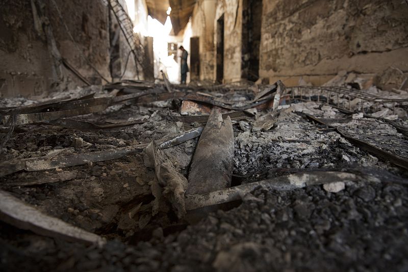 Uno de los pasillos del hospital de Kunduz tras el bombardeo