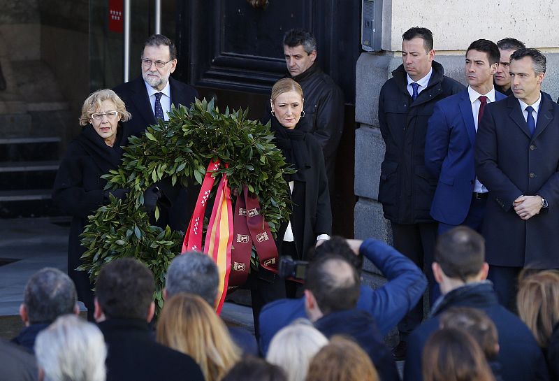 La placa en la Puerta del Sol agradece la labor de todos los que ayudaron el 11M