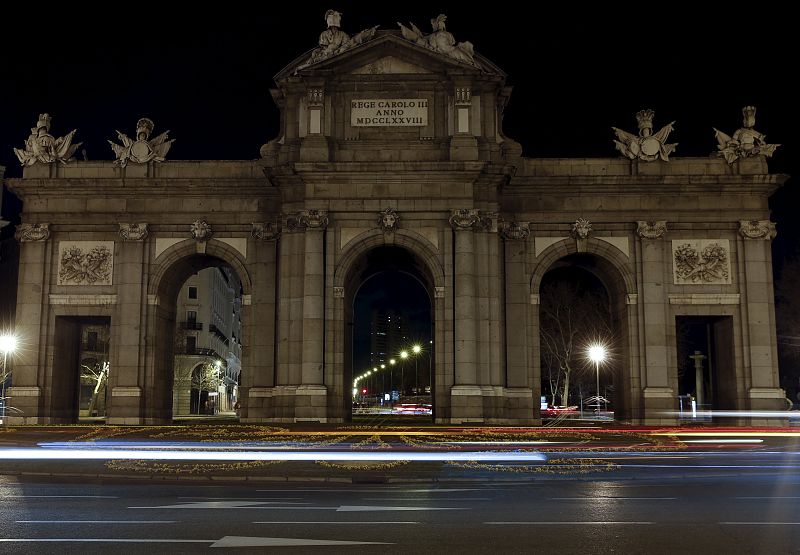 Monumentos apagados en todo el mundo por la Hora del Planeta