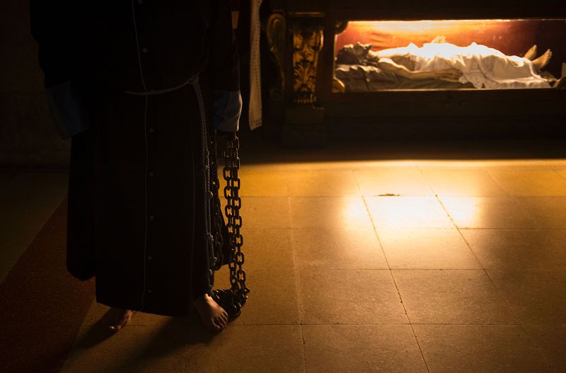 Un penitente de Jesús Flagelado en Santiago de Compostela