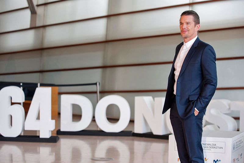 Hawke recibe el premio Donostia