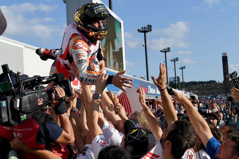 Manteo a Márquez.