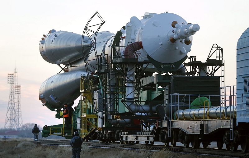 Traslado de la nave Soyuz MS-03 hacia la plataforma de lanzamiento en el Cosmódromo de Baikonur (Kazajistán). La próxima misión a la Estación Espacial Internacional (EEI) está prevista que despegue el próximo 17 de noviembre.