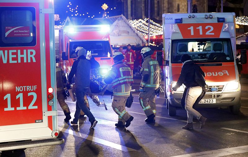 Un camión se estrella contra un mercado navideño en Berlín