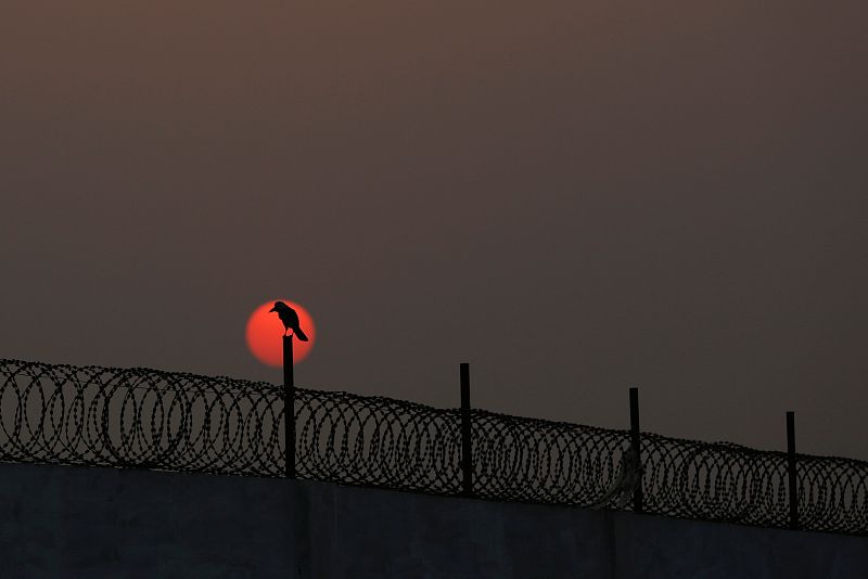 Última puesta de sol de 2016 en Karachi ,Pakistan