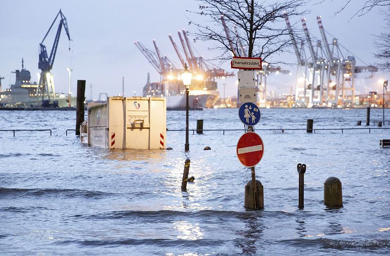 LA TORMENTA AXEL PROVOCA INUNDACIONES EN HAMBURGO