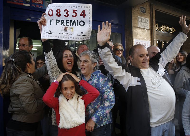 EL PRIMER PREMIO DE "EL NIÑO" VA A PARAR A TORRENT (VALENCIA)