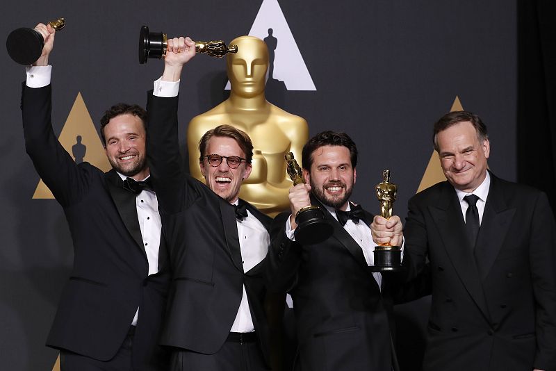 Los ganadores del Oscar a mejores efectos visuales, por Robert Legato, Adam Valdez, Andrew R. Jones y Dan Lemmon, por 'El libro de la selva'