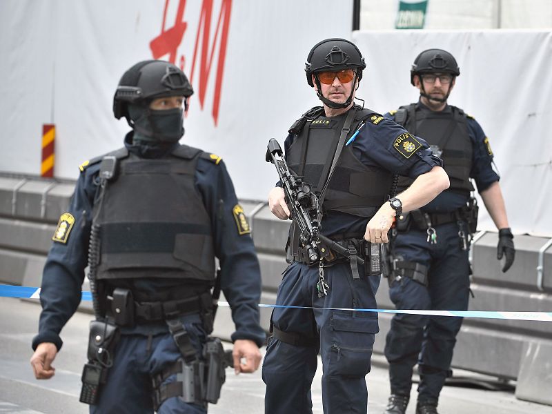 Un camión atropella a varios viandantes en Estocolmo