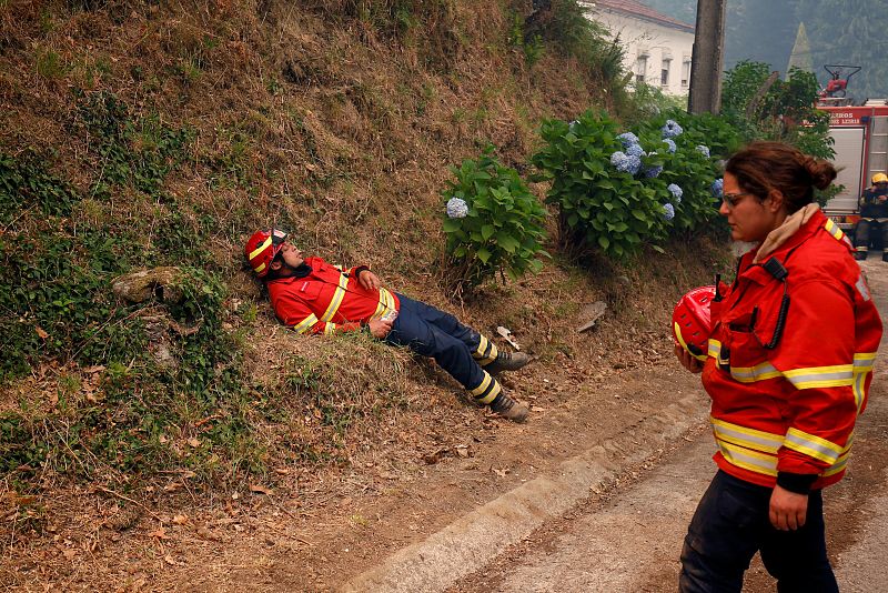 Un gran incendio asola el centro de Portugal