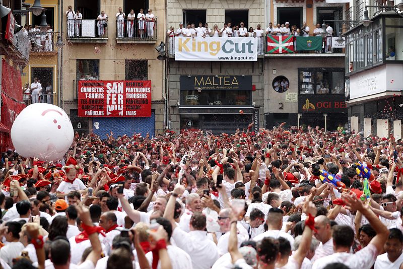 Chupinazo de inicio de las fiestas de San Fermín de 2017