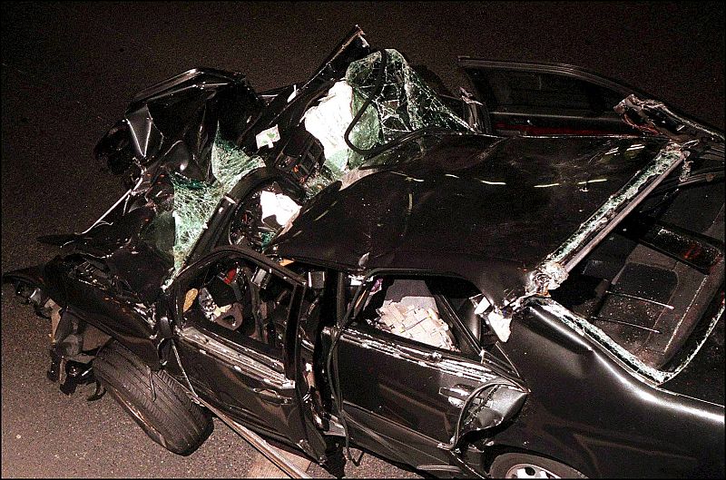 El coche en el que viajaba la princesa Diana quedó completamente destrozado