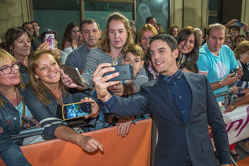 El "enlace" atiende a sus fans