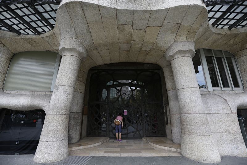 EL EDIFICIO DE LA PEDRERA CERRADO A CAUSA DEL PARO
