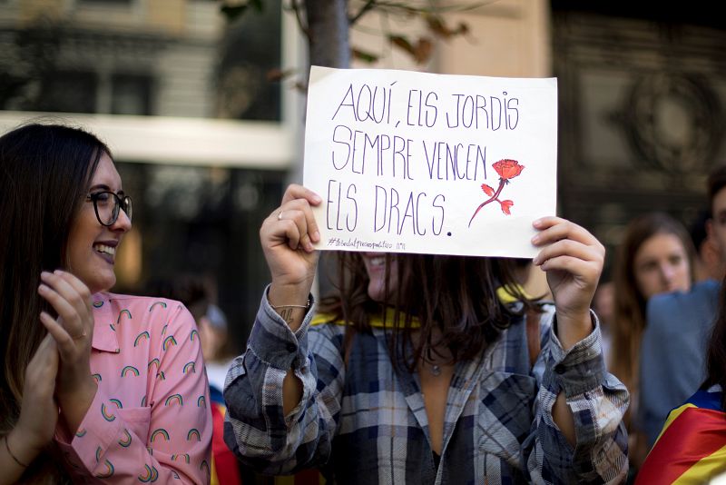 La convocatoria ha reunido a unos 20.000 manifestantes, según los organizadores, mientras que la Guardia Urbana los ha cifrado en 9.000.