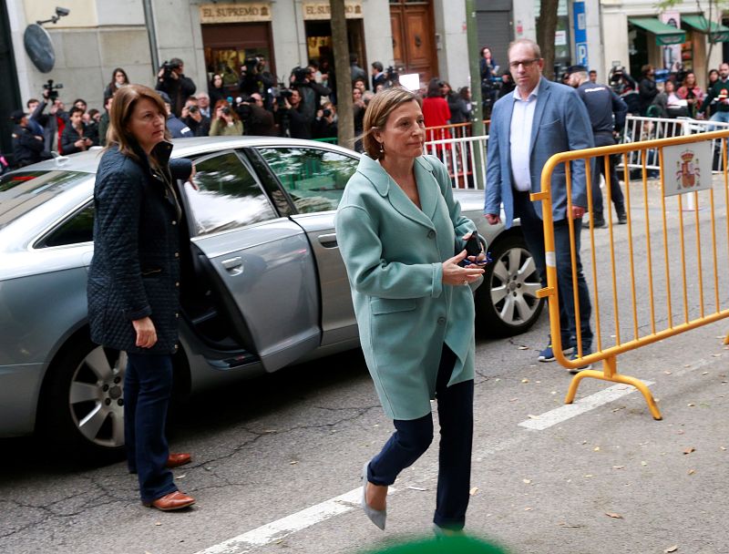 Llegada miembros Mesa Parlamen al Tribunal Supremo
