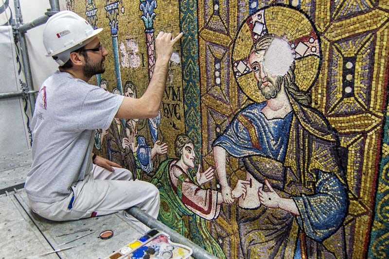 Mosaicos cruzados de la Basílica de Belén