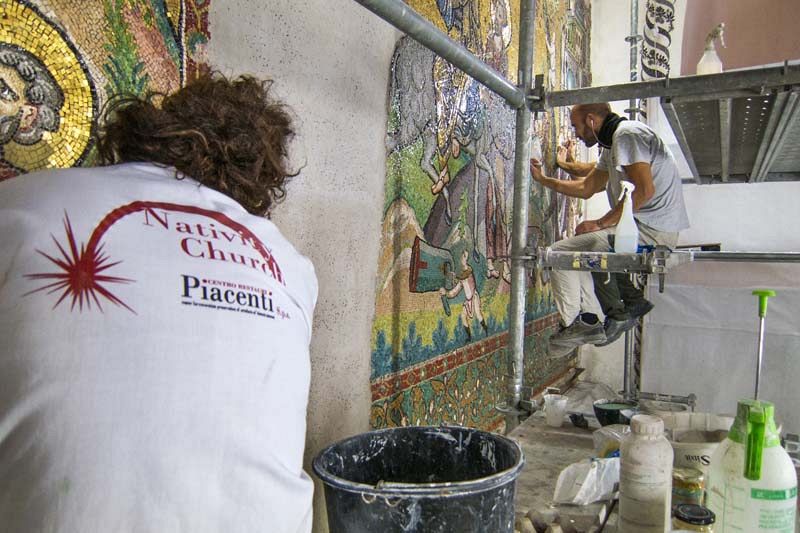 Mosaicos cruzados de la Basílica de Belén
