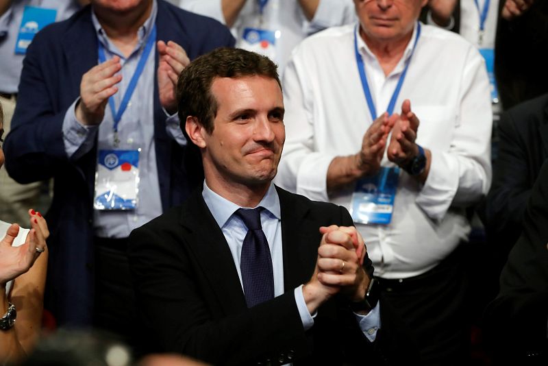 Pablo Casado ha sido elegido nuevo presidente del PP en sustitución de Mariano Rajoy al imponerse a Soraya Sáenz de Santamaría