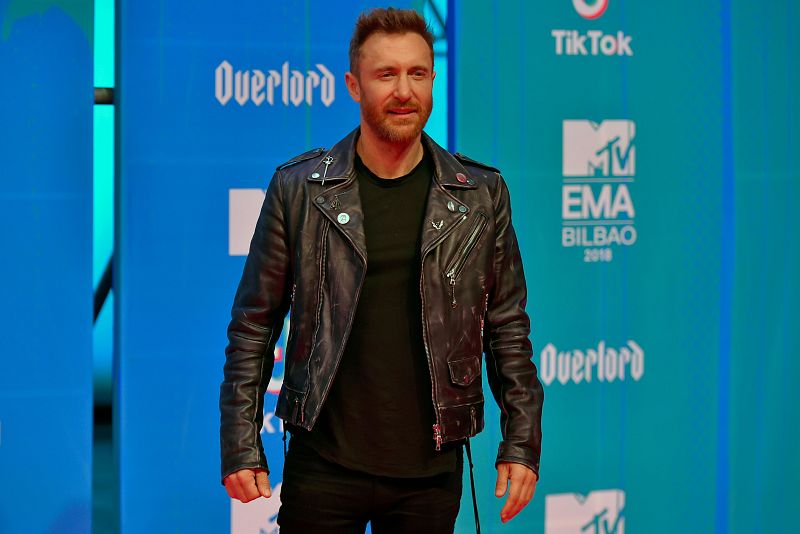 El DJ francés David Guetta llega a la gala de entrega de los premios