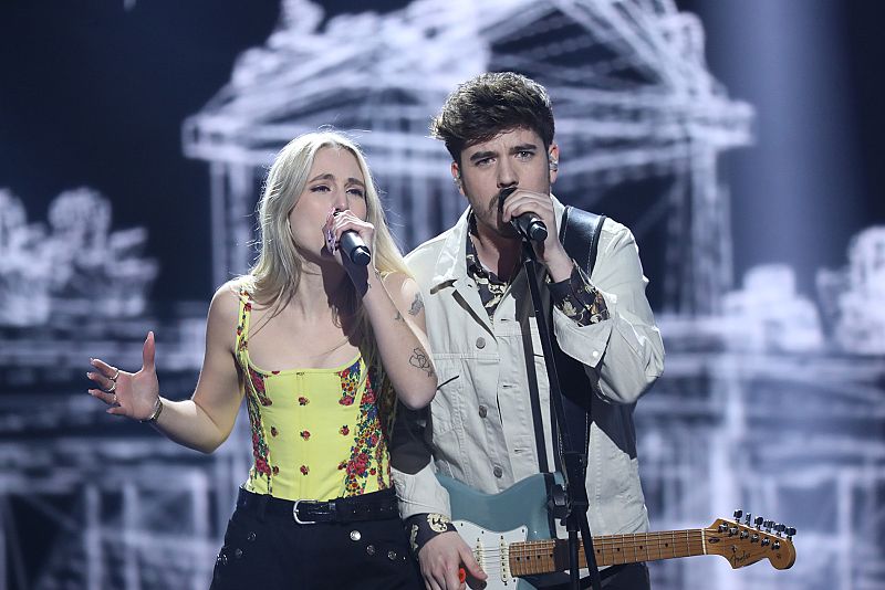 María Vilar y Roi Méndez intepretan 'La puerta de Alcalá'