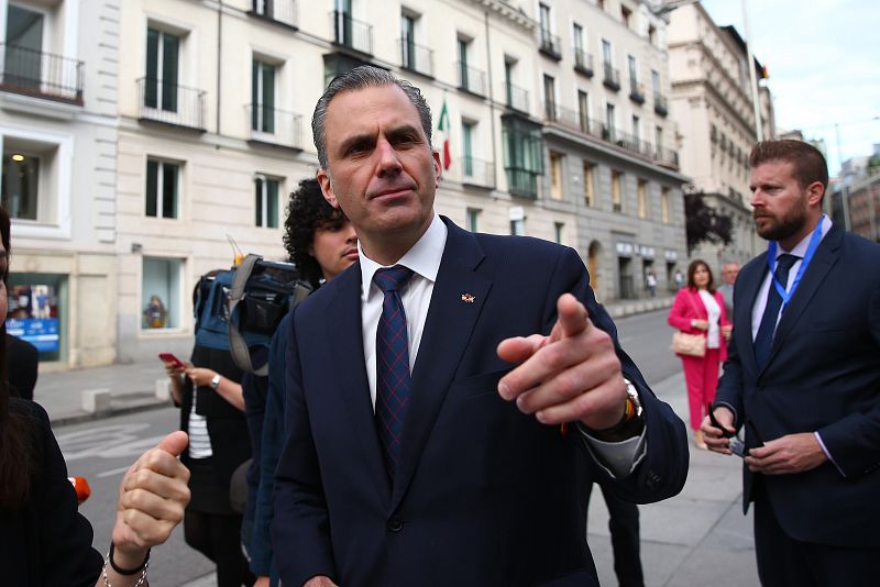 Sesión constitutiva de las nuevas Cortes Generales