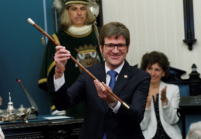 Gorka Urtaran del PNV, ha sido reelegido alcalde de Vitoria
