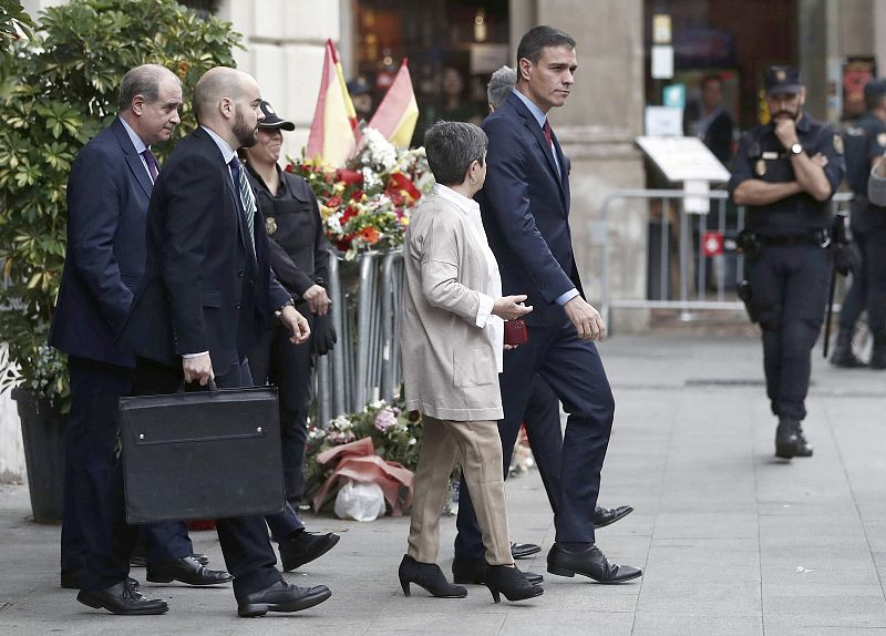 El president del Govern en funcions, Pedro Sánchez, visita la Prefectura Superior de Policia