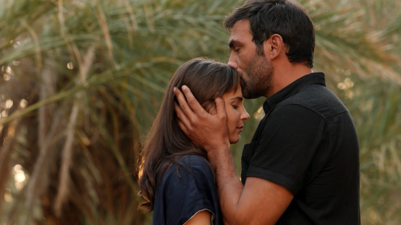 Promesas de arena - Hayzam confiesa a Lucía que está enamorado de ella
