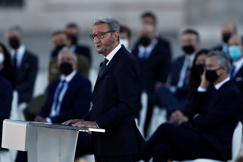 Hernando Fernández Calleja, hermano del periodista José María Calleja, fallecido por coronavirus en Madrid, durante su intervención en el homenaje de Estado a las víctimas de la pandemia de coronavirus.