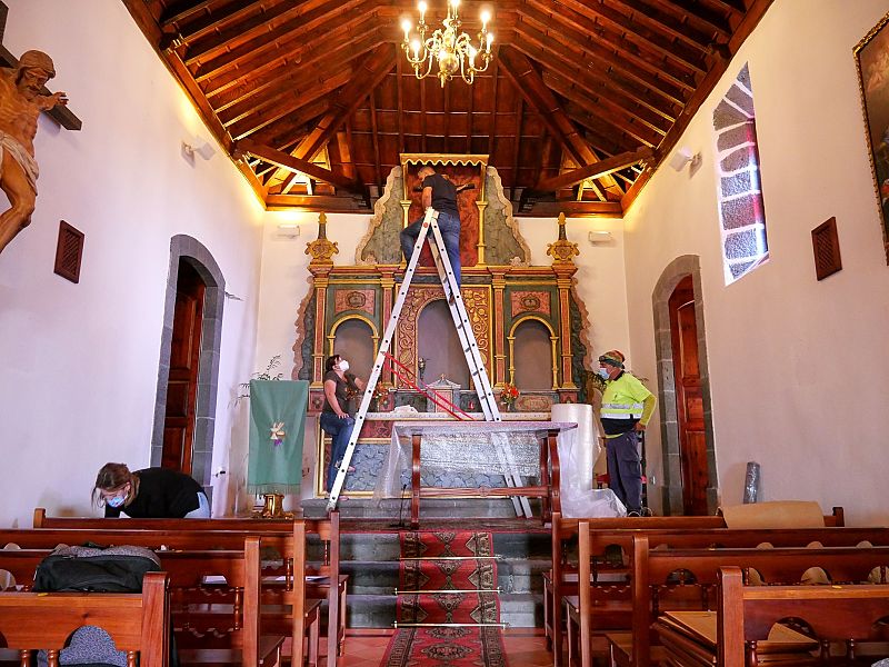 Iglesia de San Nicolás de Bari, en el barrio de Las Manchas