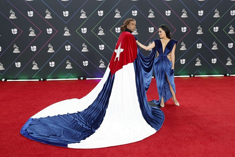 Yotuel y Beatriz Luengo asisten alLa 22ª entrega anual de los Grammy Latinos