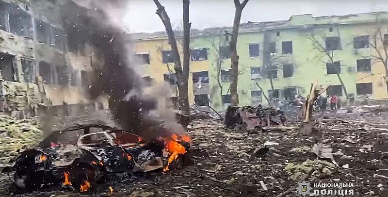 Imagen del Hospital de Niños de Mariúpol destruido en la guerra de Ucrania