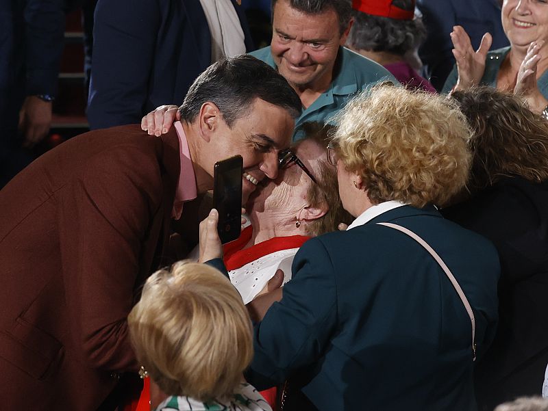 Sánchez apoya a los candidatos socialistas en Alcalá de Henares