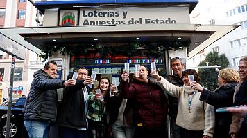 Celebraciones en la administraci�n de loter�a de Gran V�a de Madrid