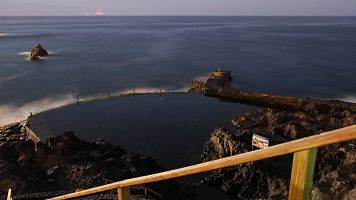 Imagen tomada este domingo de la piscina natural de Isla Cangrejo, en Los Gigantes (Tenerife)