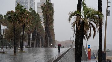 El tiempo hoy 15 de diciembre: la borrasca Emilia deja avisos rojos por lluvias en el Levante y sureste peninsular