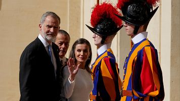 Los reyes Felipe y Letizia se re�nen con el papa en el Vaticano en una audiencia previa a su viaje a Espa�a