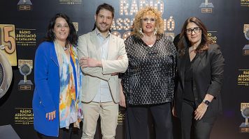 Pep Gorgori i S�lvia Tarragona amb Rosa de Diego i Sonia Urbano