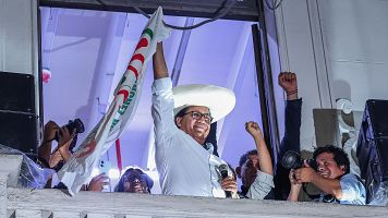 S�nchez ganar�a por un estrech�simo margen las elecciones presidenciales en Per�, seg�n sondeos a pie de urna