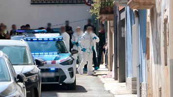 Els Mossos porten els pares del nad� desaparegut a Santa B�rbara a l'habitatge on el buscaven