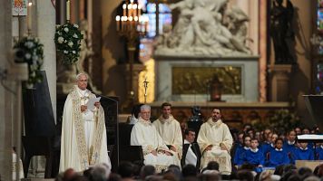 El papa Le�n XIV visita Notre Dame