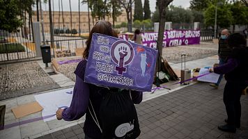 Protesta feminista frente al Parlamento andaluz
