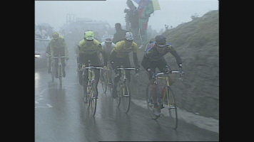 La Vuelta visit el Tourmalet en 1992 y 1995, pero nunca termin la etapa en su cima