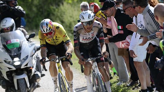 Van Aert e Isaac del Toro